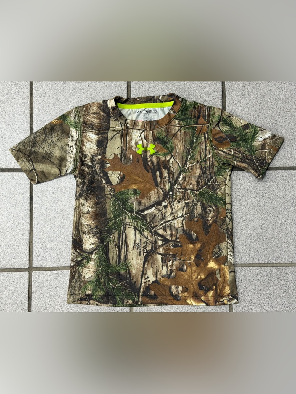 Under Armour Youth XS Realtree Xtra Camo HeatGear Scent Control Shirt